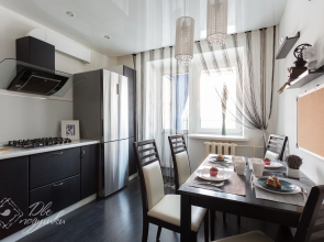 Dve Podushki Na Respublikanskoy 30 Flat