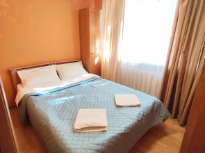 V Samom Tsentre Goroda Alikhanova 10a Flat