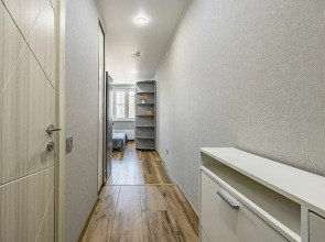 Квартира Стильная Студия в Центре Города на Жидкова