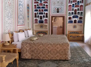 Отель Sasha & Son