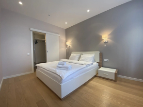 Апартаменты 3-комнатные HomeApart Туровского, 10