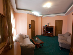 Отель Кристалл