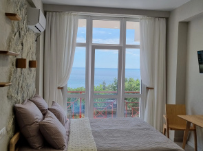 Studiya V Bukhte Laspi S Vidom Na More Apartments
