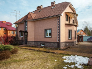 V Orlovke Guest house