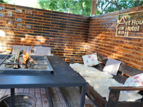 Отель Art House Hotel