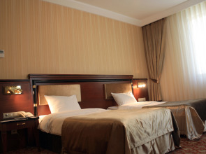 Отель Атропат