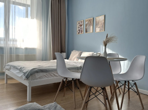 Apartment with a Balcony and City View of Yekaterinburg