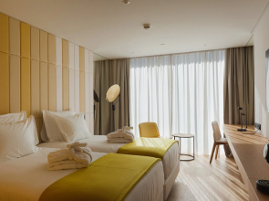 Отель Lumen Hotel & The Lisbon Light Show