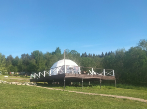 Частный дом на берегу Ладожского озера