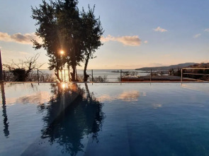 База отдыха Серый дом