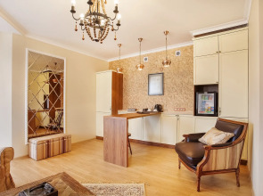 Отель Кристэлла