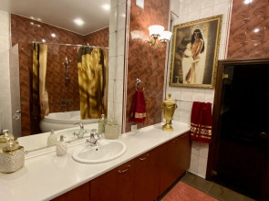 Квартира Большая Двухкомнатная на Ленина 18