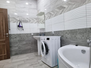 Апартаменты двухкомнатные в центре с террасой