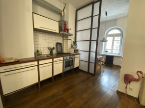 Апартаменты Студия с отдельной спальней в районе вокзала