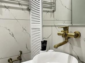 Квартира на 5 гостей в шаговой доступности от стадиона Нефтяник и УГНТУ нефтяной университет