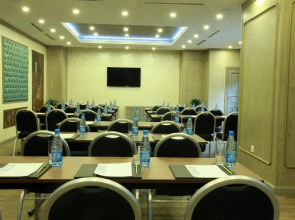 Отель Ramada by Wyndham Bishkek Centre