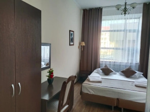 Отель Belon Land