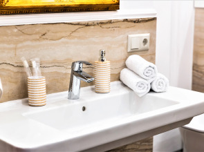 Апартаменты InterLoft 5 Old Town Free Parking Wi-Fi 100/50 Smart TV