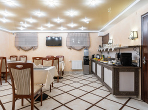 Отель Губернский