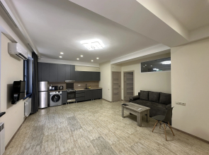 Kamenny Dom na Ulitse Horenatsi Private House