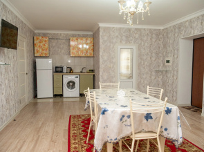Domik U Kaspiya Guest house