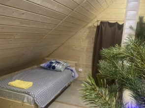 Пятиместный коттедж Сандал 1