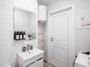 Квартира Стильная 1К Рядом с Зоопарком и Набережной 1-я Подлесная 1