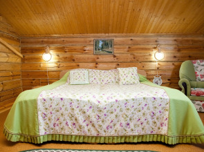 Гостевой Дом «Уютный Тёплый Дом»