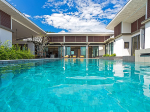 Casabay Luxury Pool Villa