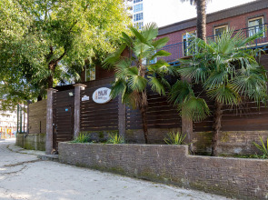 Manzhari Hotel