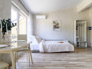 Студия с террасой и видом на горы. Кватро 150