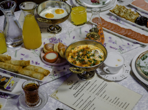 Royal Antique Boutique Hotel