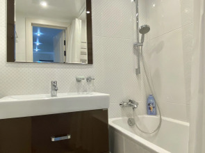 Квартира Просторная на Тихой Улице