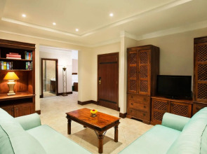 Курортный отель Sofitel Al Hamra Beach Resort