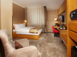 Отель Ramada by Wyndham Ulaanbaatar Citycenter