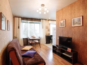 Апартаменты 9 ночей Ленина 15 №2