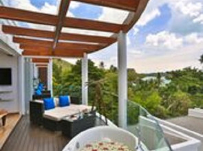 Отель The Privilege Ezra Beach Club