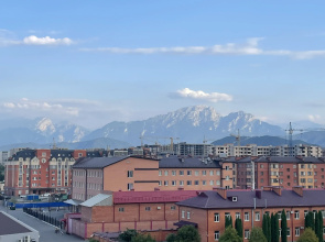 Квартира Просторная на Курсантов Кировцев