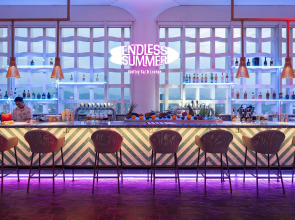 Отель Wink Danang Riverside Residence Suites - 24hrs Stay & The Best View in Town