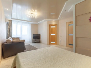 Квартира с джакузи шикарным видом на Волгу в центре Самары