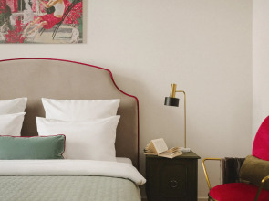 Апартаменты Minin Apartments у Эрмитажа 130 кв.м.