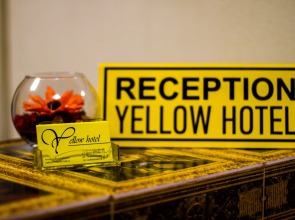 Отель Yellow