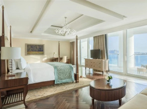 Waldorf Astoria Dubai Palm Jumeirah