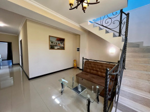 Гостевой дом Солнечная долина коттеджи Гости-24