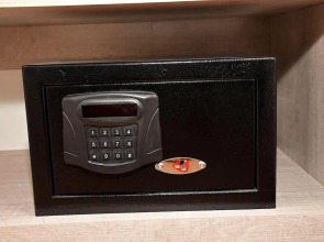 Отель Linda Port Hotel