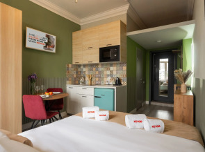 Апартаменты KeyGo #1010 Студия рядом с метро Окружная