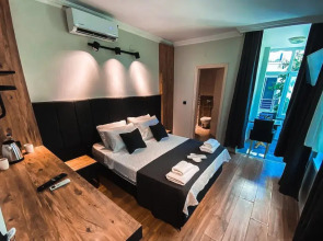 Отель Tepe Hotel & Business Suite