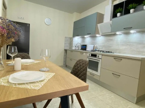 Otlichnaya Zhdyot Svoikh Gostey Flat