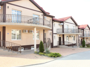 Chernomorskij Hotel