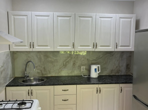 Квартира Уютная с морем через дорогу